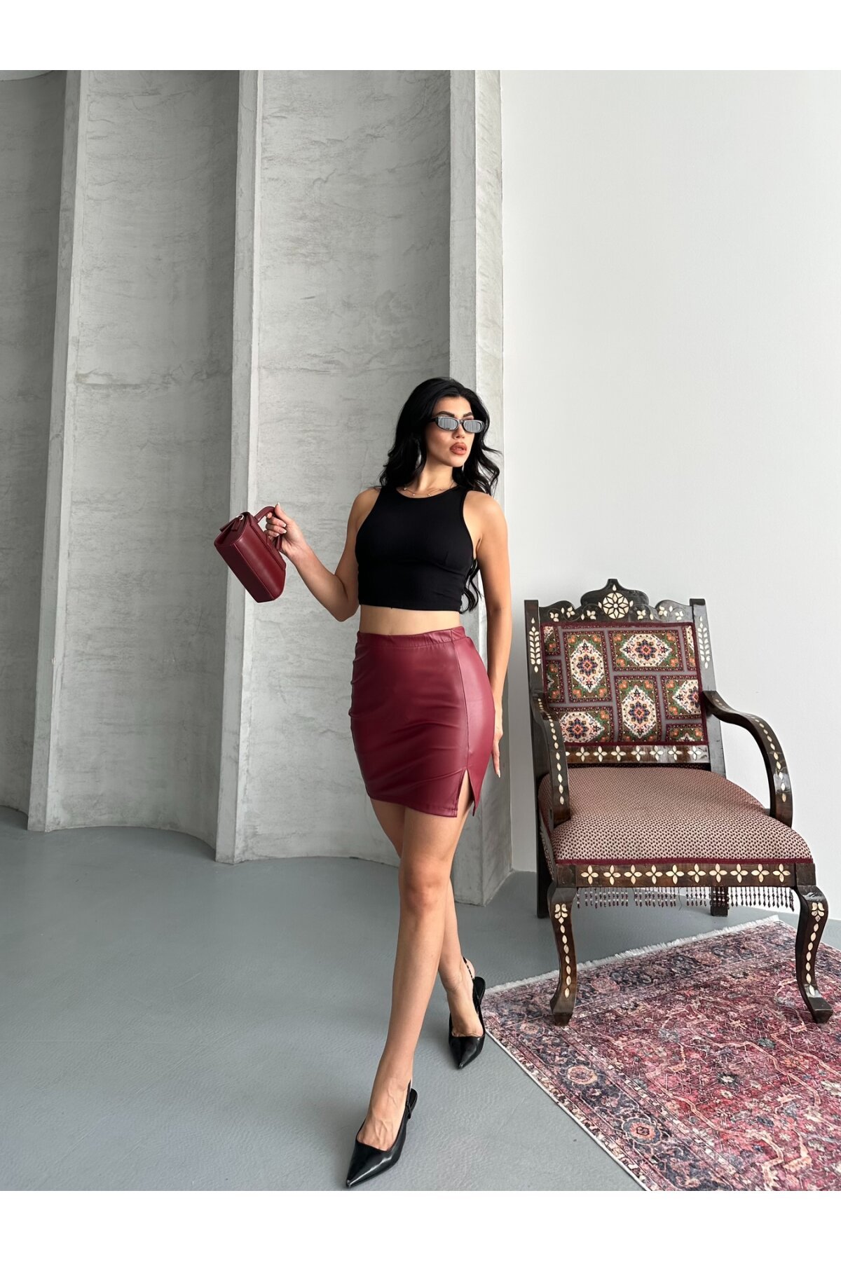 Yırtmaçlı Bordo Mini Deri Etek