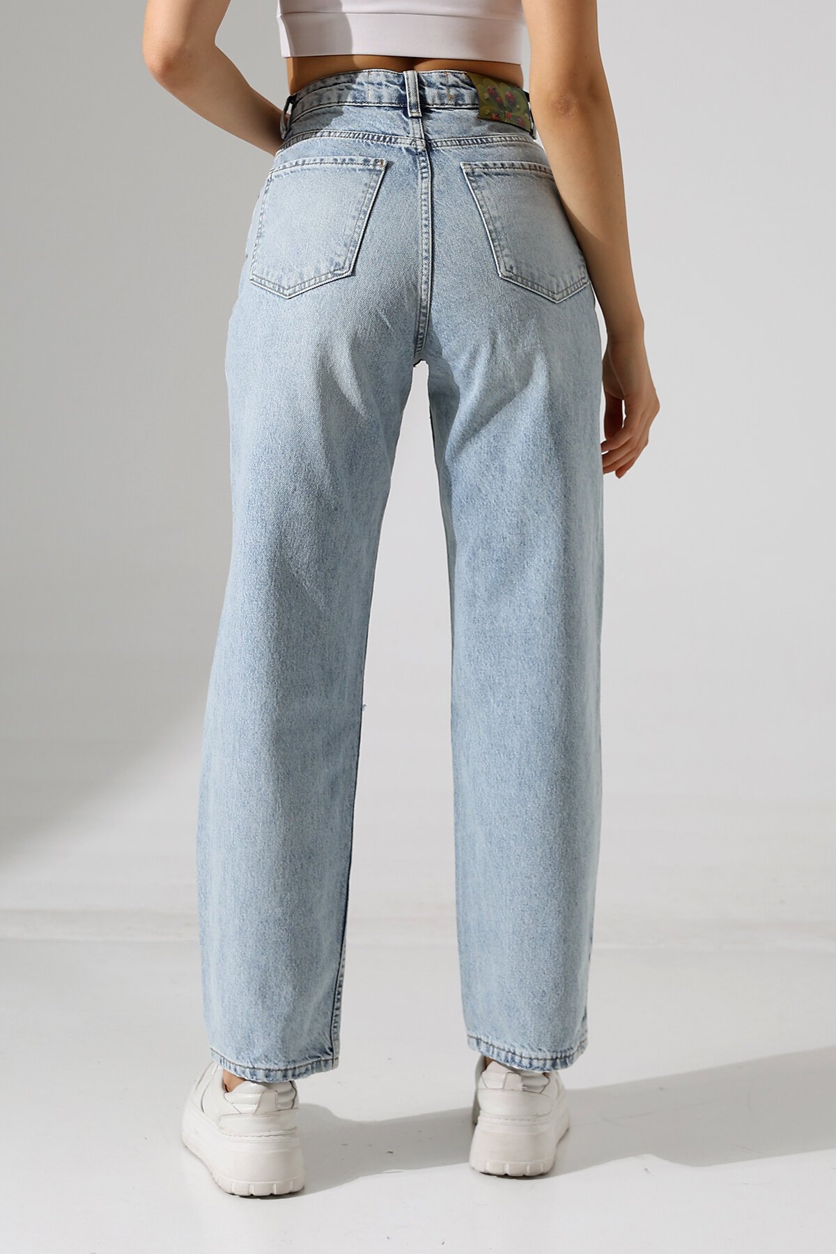 Yüksek Bel Düz Kesim Açık Mavi Jean