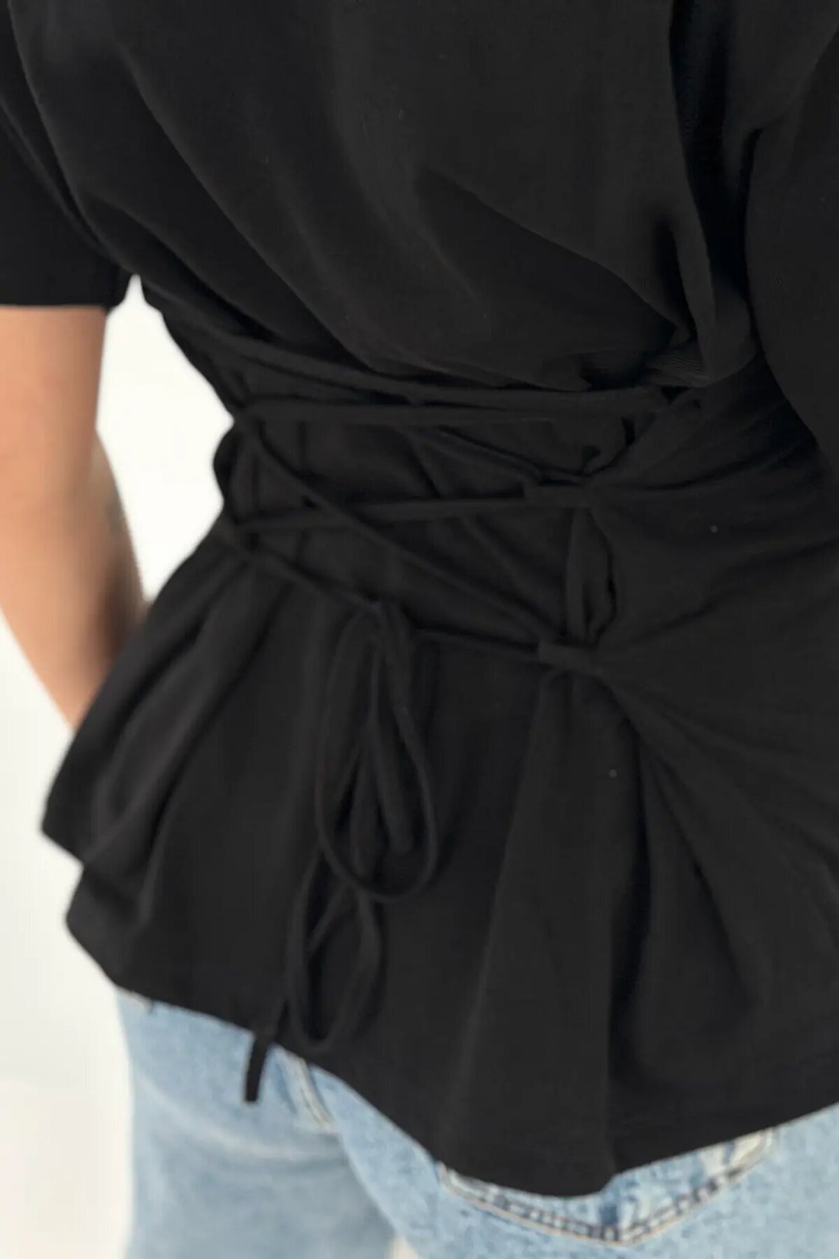 Bağlama Detaylı Kısa Kollu Tişört Siyah