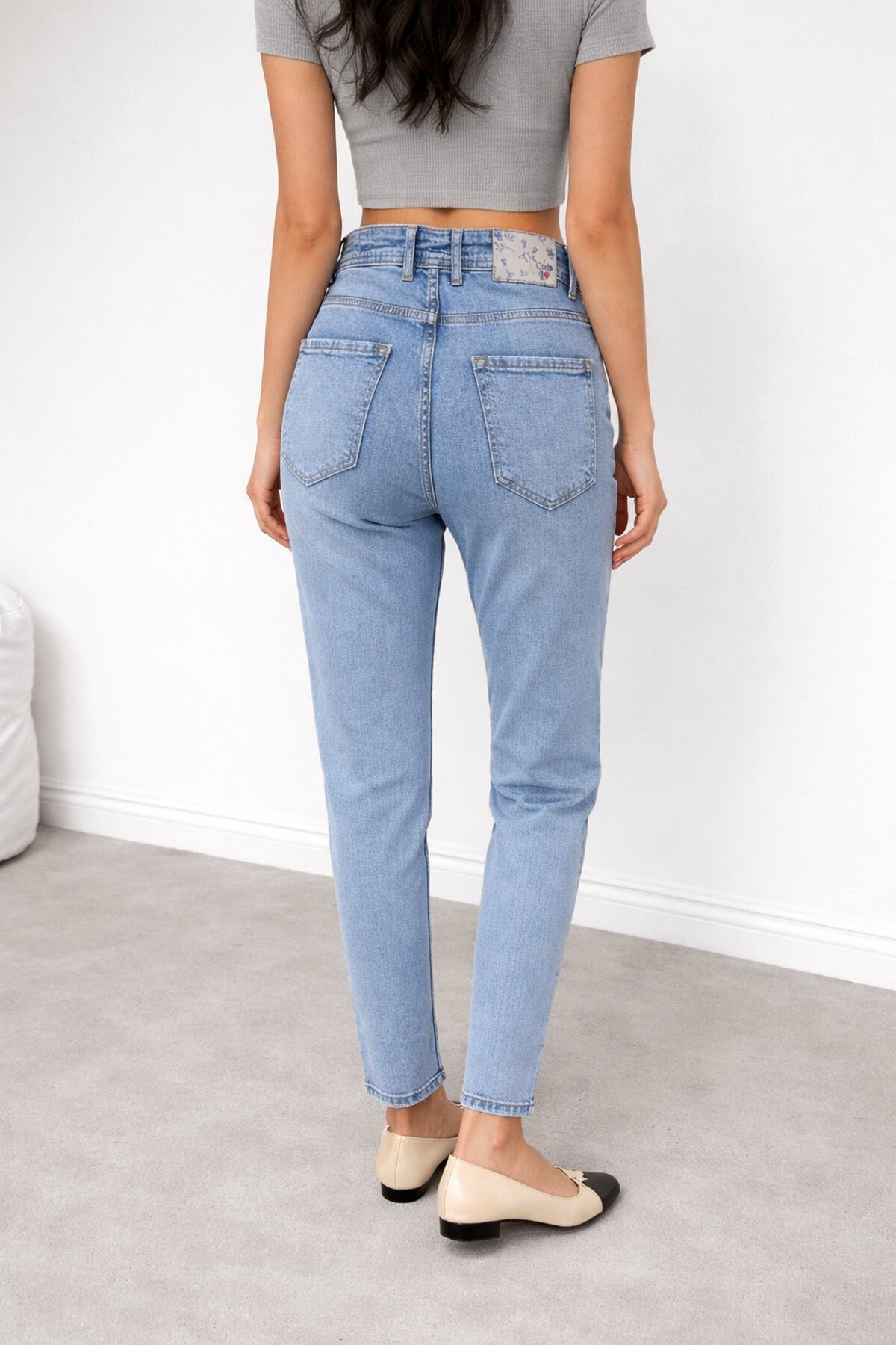 Buz Mavi Esnek Dar Paça Jean