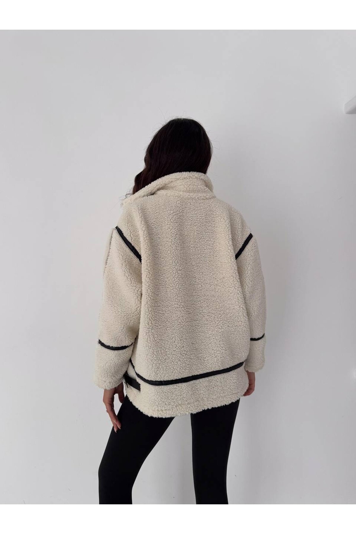 Deri Biyeli Fermuarlı Peluş Mont