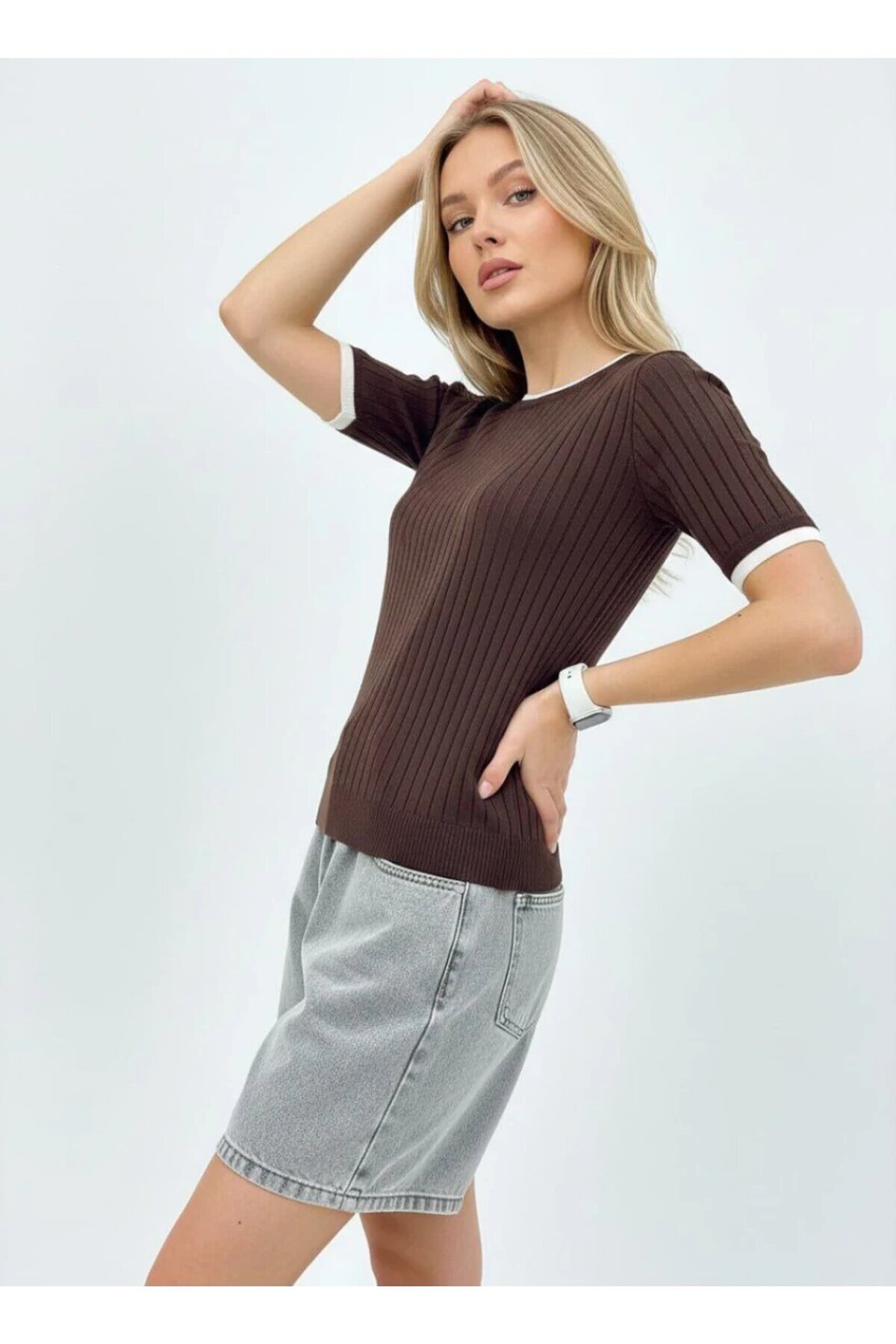 Fitilli Kısa Kollu Biyeli Triko Bluz Kahve