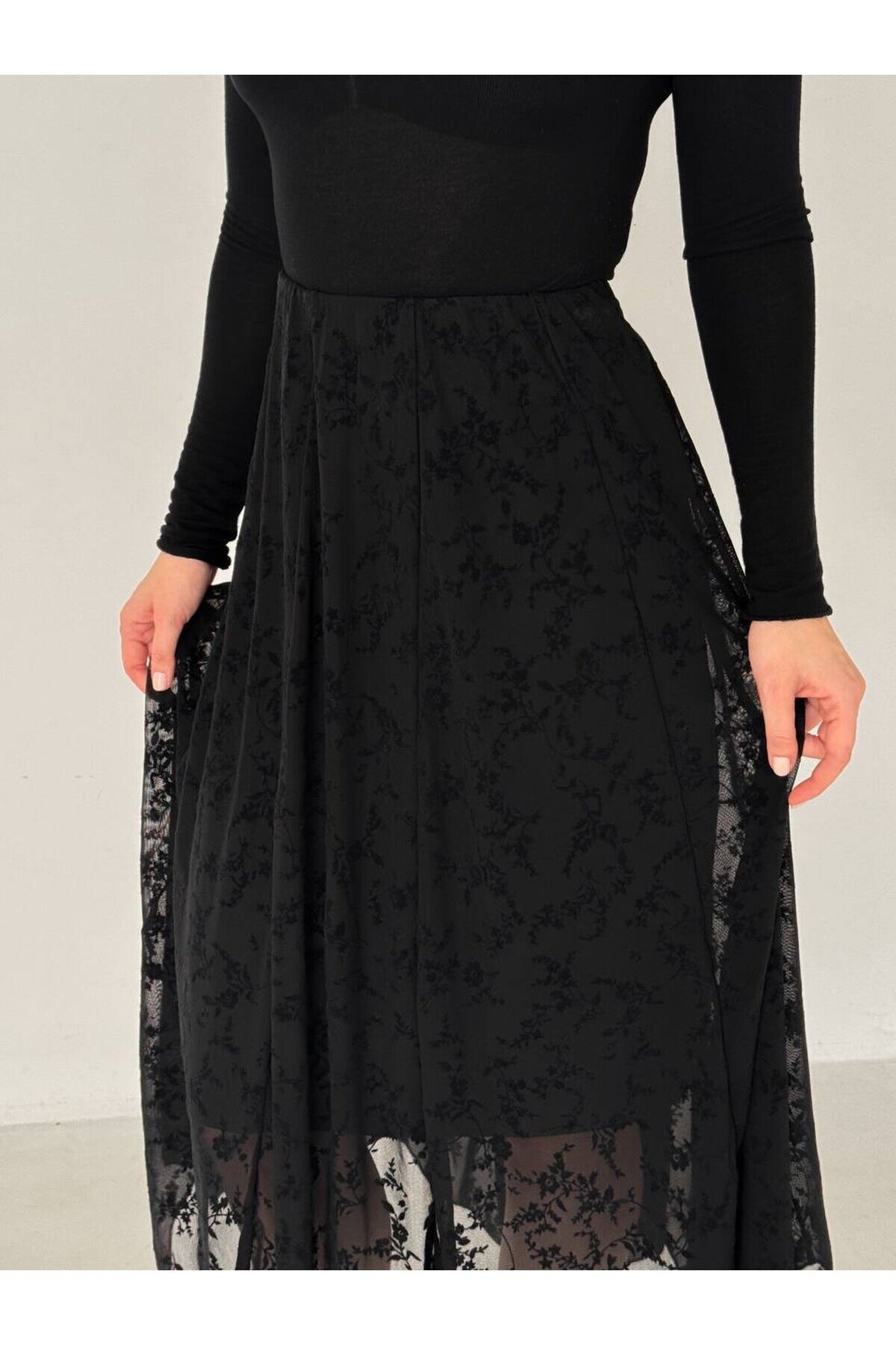 Flok Desenli Tül Etek