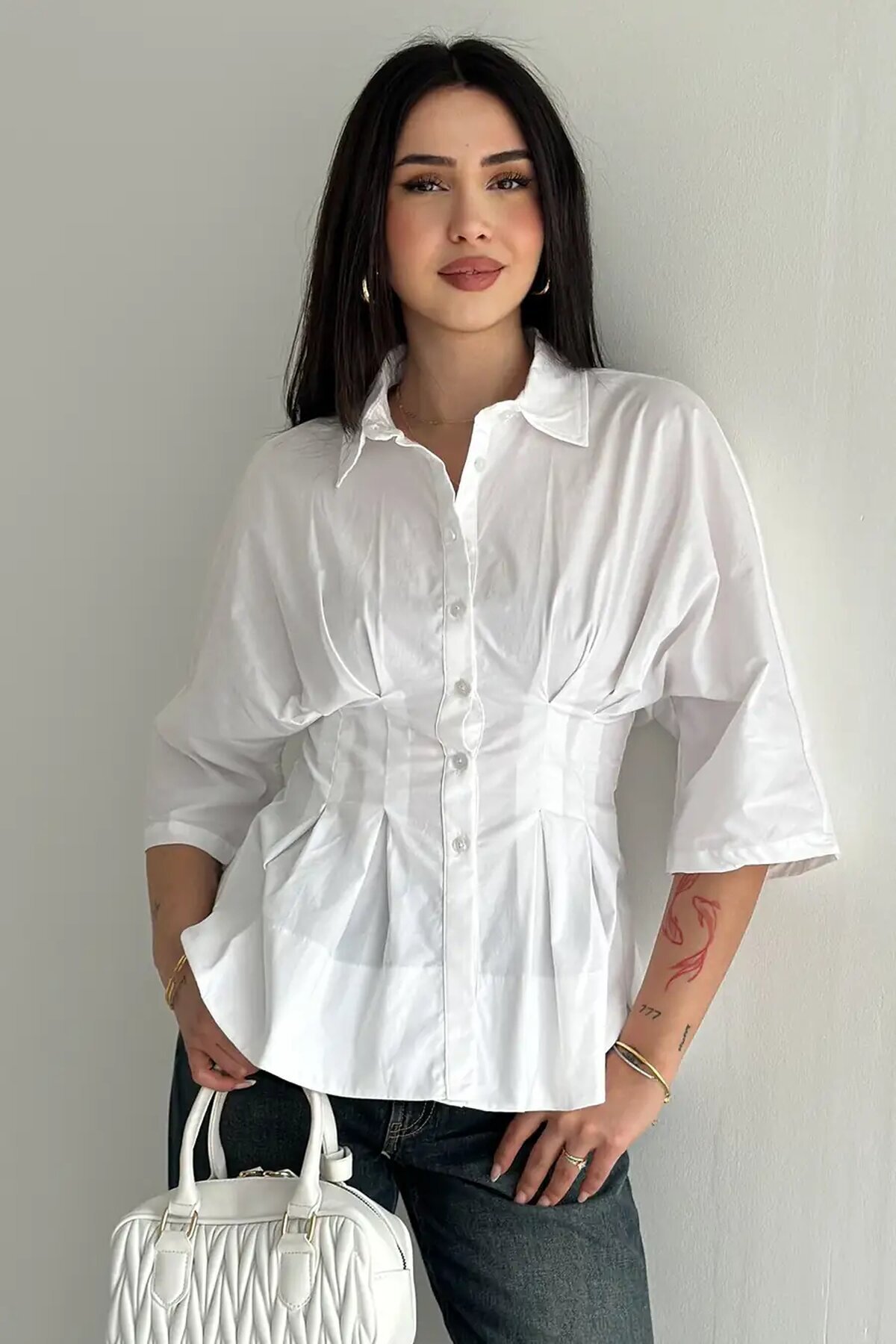 Kadın Bel Formlu Gömlek – Düğmeli Yarım Kol Şık Gömlek Beyaz
