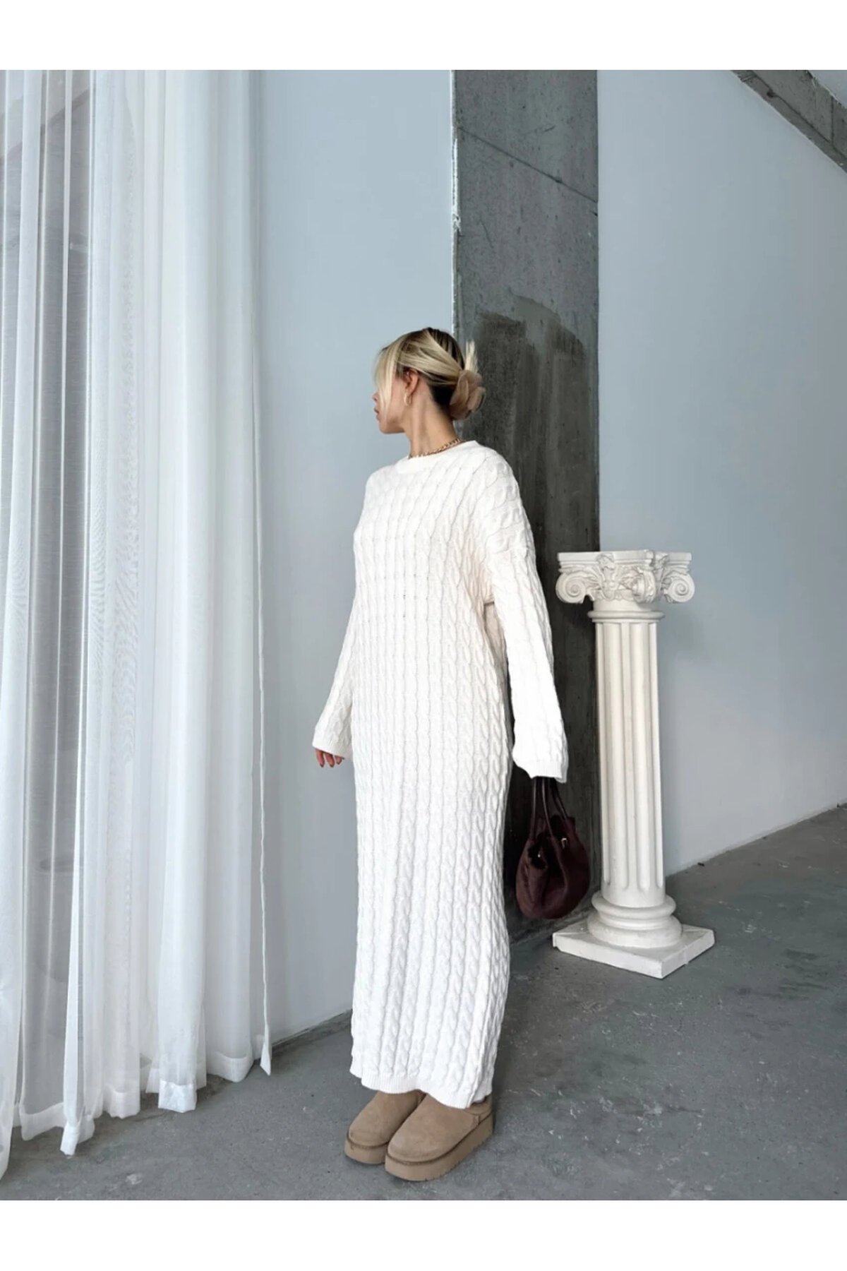 Kadın Beyaz Bisiklet Yaka Saç Örgülü Kadın Triko Midi Elbise