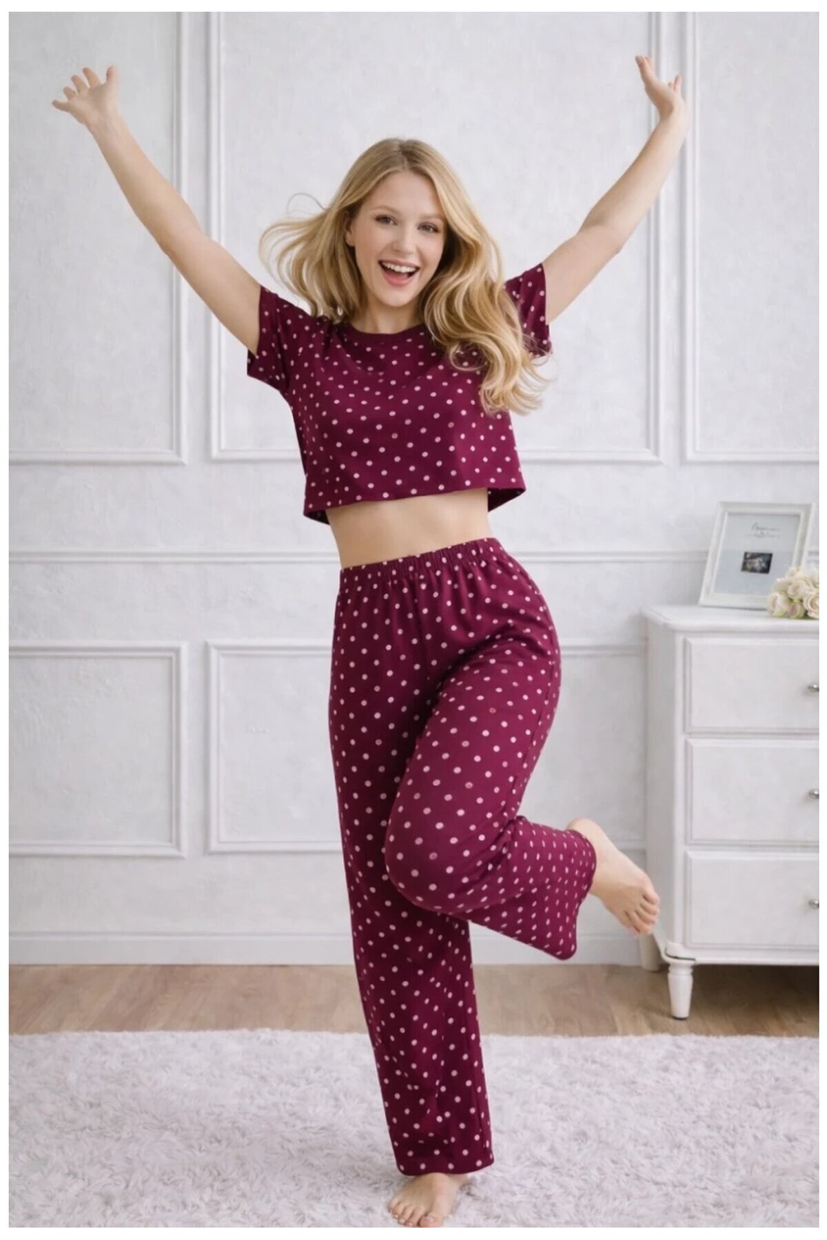 Kadın Bordo Puantiye Desenli Alt Üst Pijama Takımı - Ev Giyimi