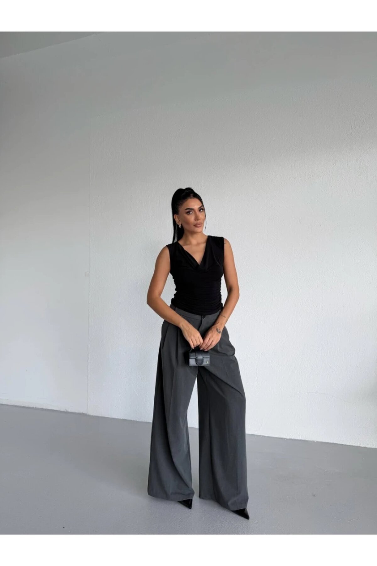 Kadın Degaje Yaka Kolsuz Bluz Siyah