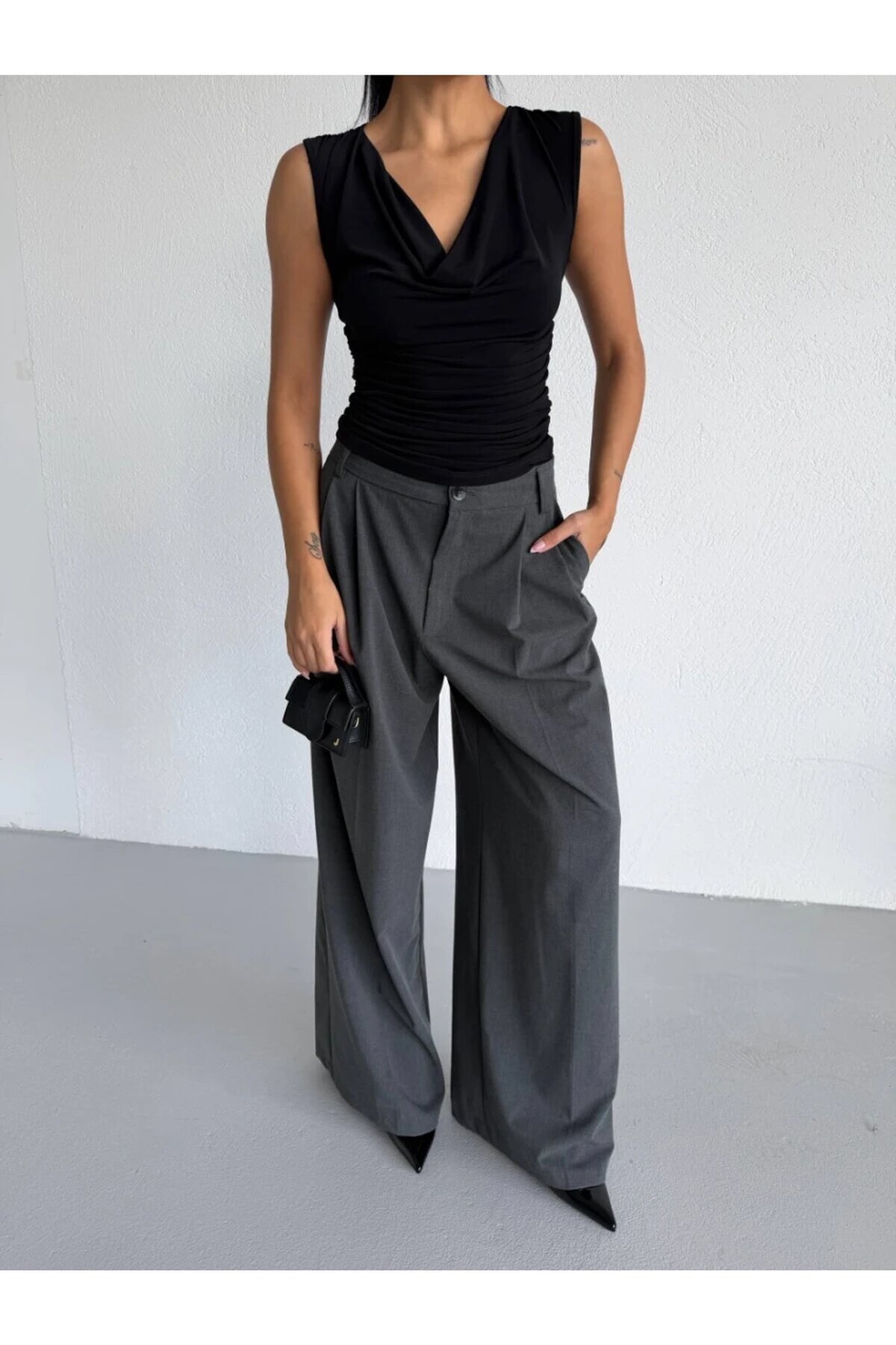 Kadın Degaje Yaka Kolsuz Bluz Siyah