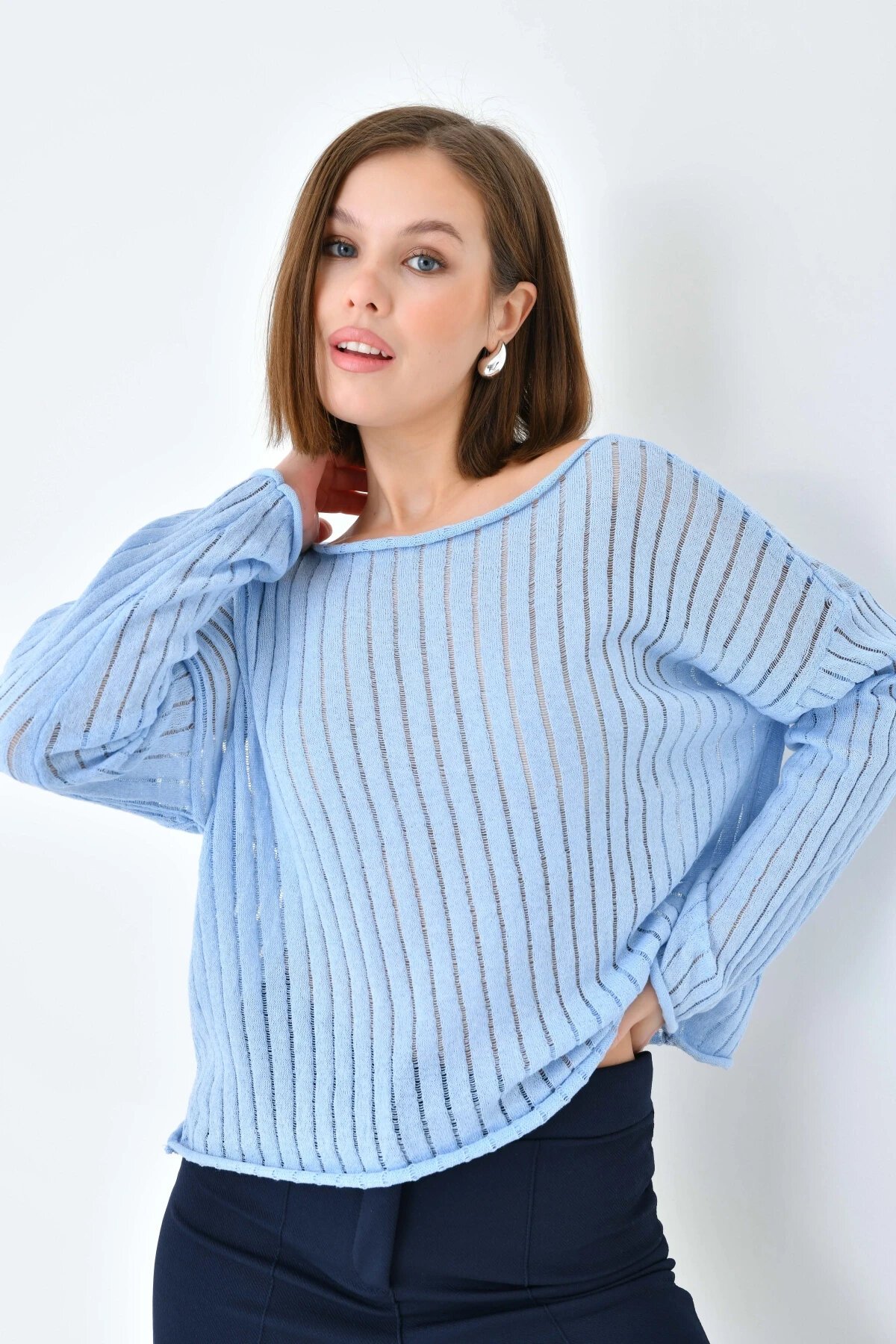 Kadın Kayık Yaka Örgü Detay Salaş Triko Kazak