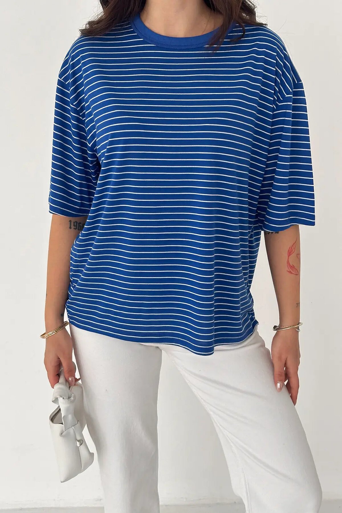 Kadın Oversize Çizgili Tişört Lacivert