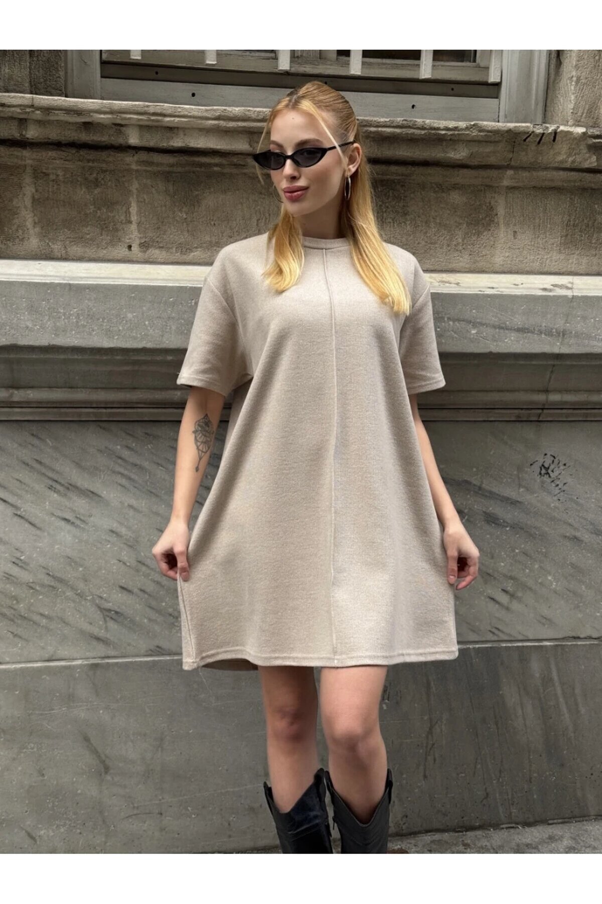 Kadın Rahat Kesim Soft Kısa Elbise Bej