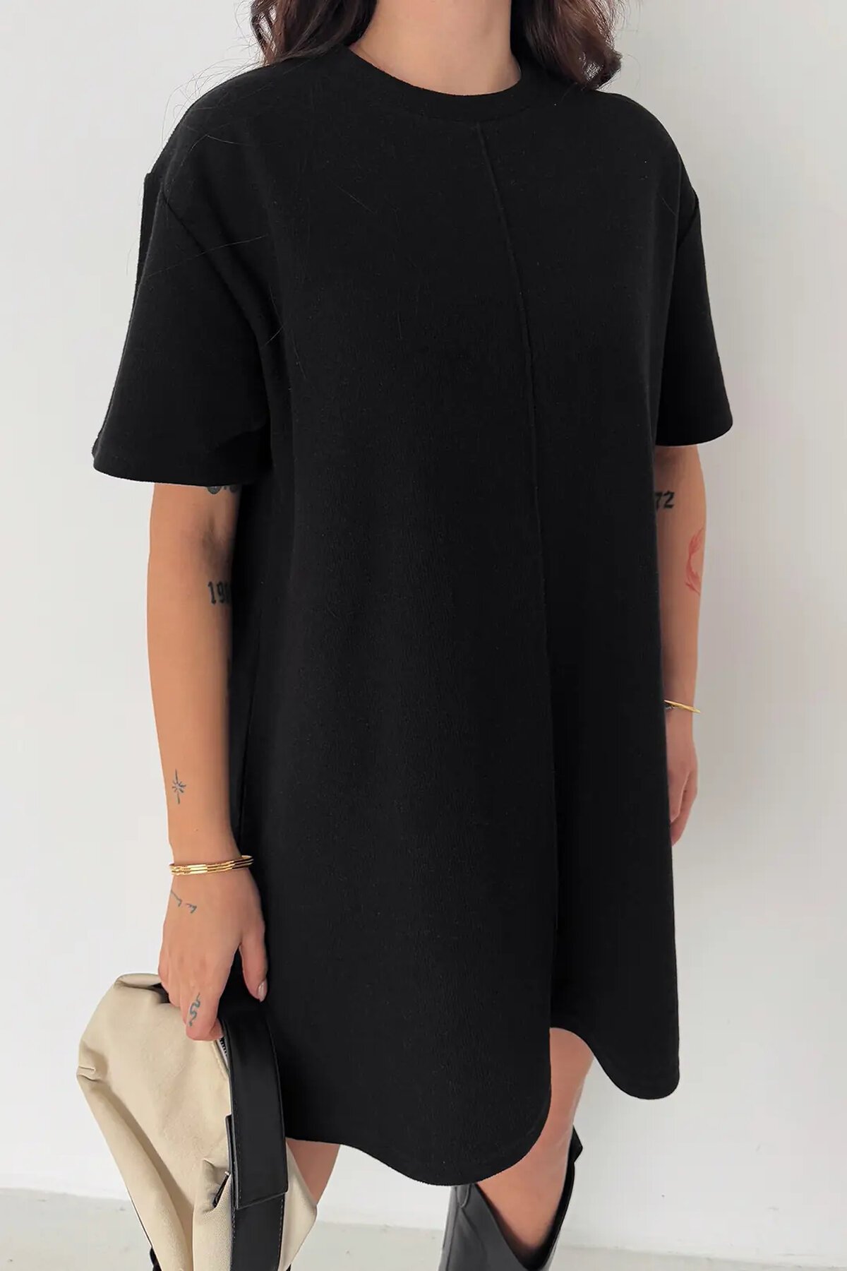 Kadın Rahat Kesim Soft Kısa Elbise Siyah