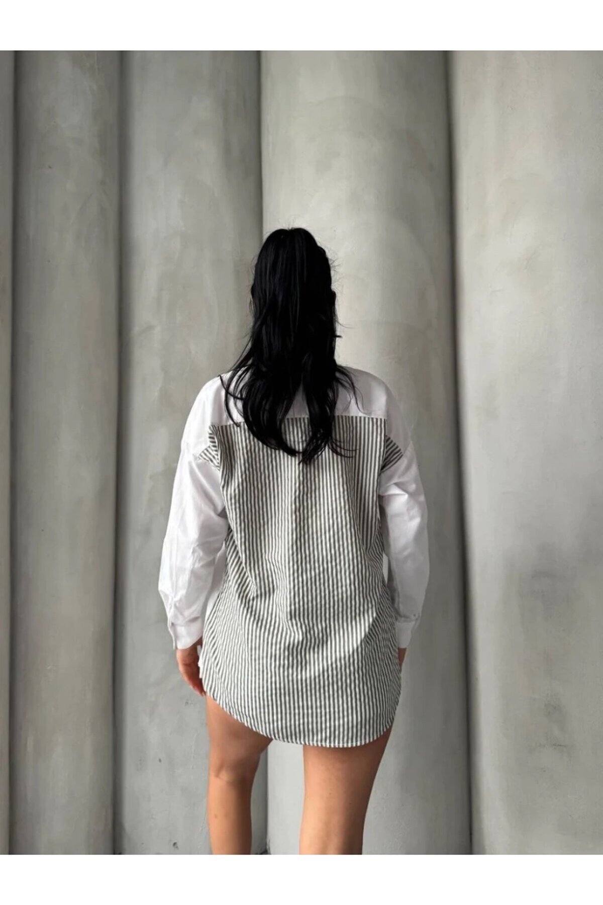 Kadın Sırt ve Cebi Çizgili Bloklu Uzun Kollu Gömlek