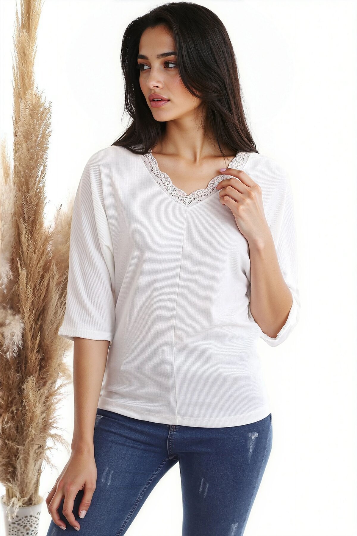 Kaşkorse Yaka Dantelli Yarasa Kol Bluz EKRU