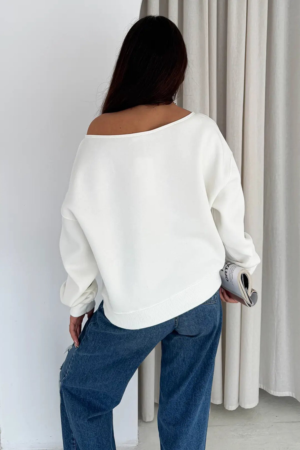 Kayık Yaka Polar Sweatshirt Beyaz