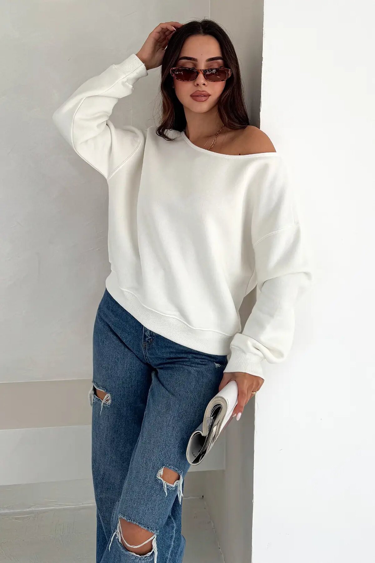 Kayık Yaka Polar Sweatshirt Beyaz