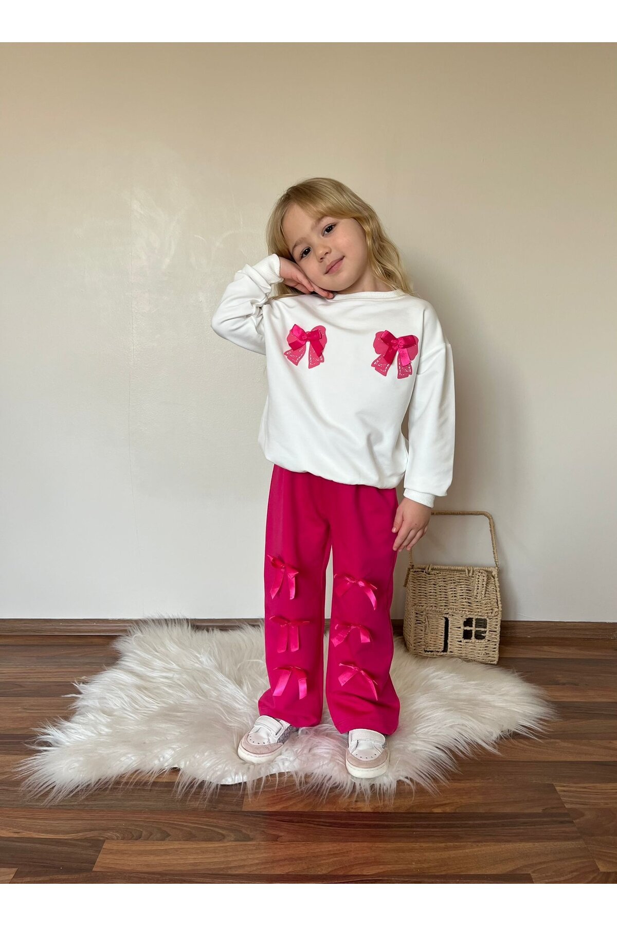Kız Çocuk Kurdela Detay Eşofman Alt Üst Takım