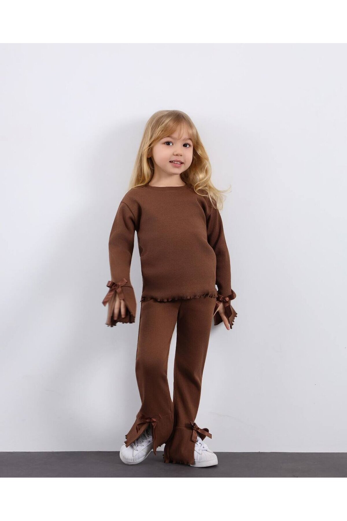 Kız Çocuk Paça Fiyonk Detaylı Kaşkorse Alt Üst Takım Kahve