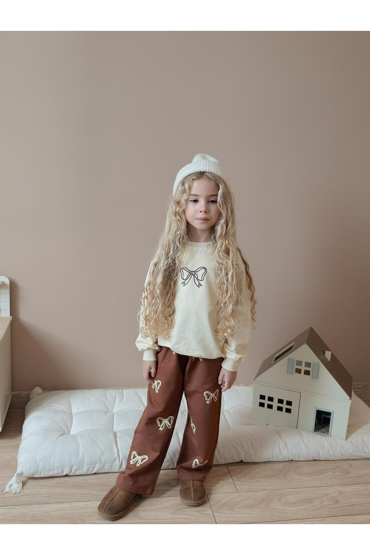 Kız Çocuk Pamuklu Fiyonk Desenli Eşofman Takımı Krem