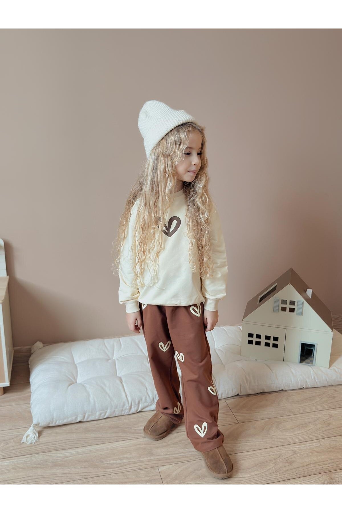 Kız Çocuk Pamuklu Love Desenli Eşofman Takımı Krem