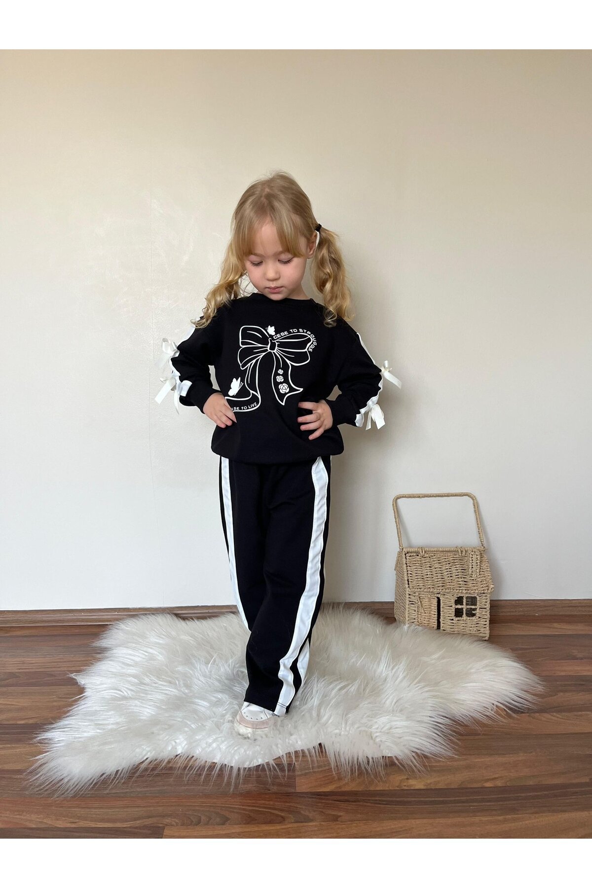 Kız Çocuk Şerit Detaylı Kurdela Baskı Eşofman Takım