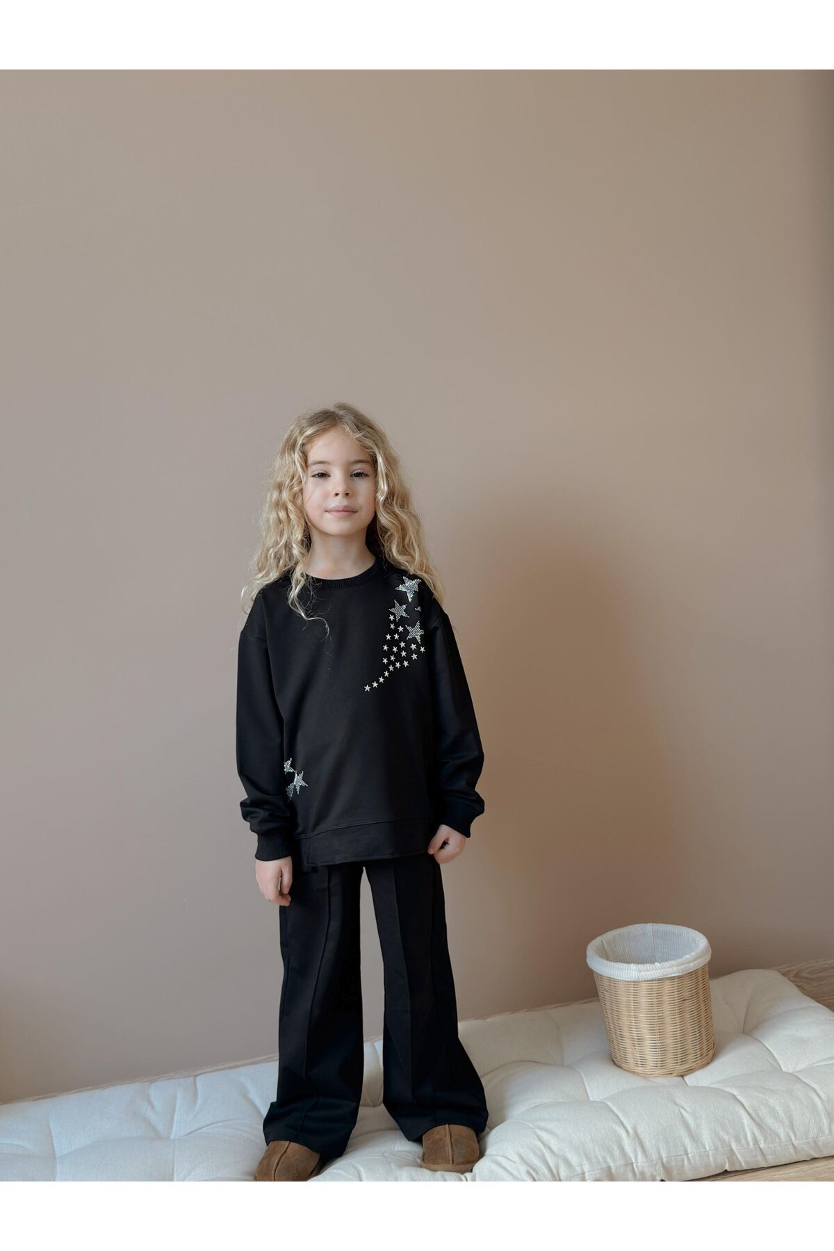 Kız Çocuk Yıldız Taş Baskılı Siyah Eşofman Takımı
