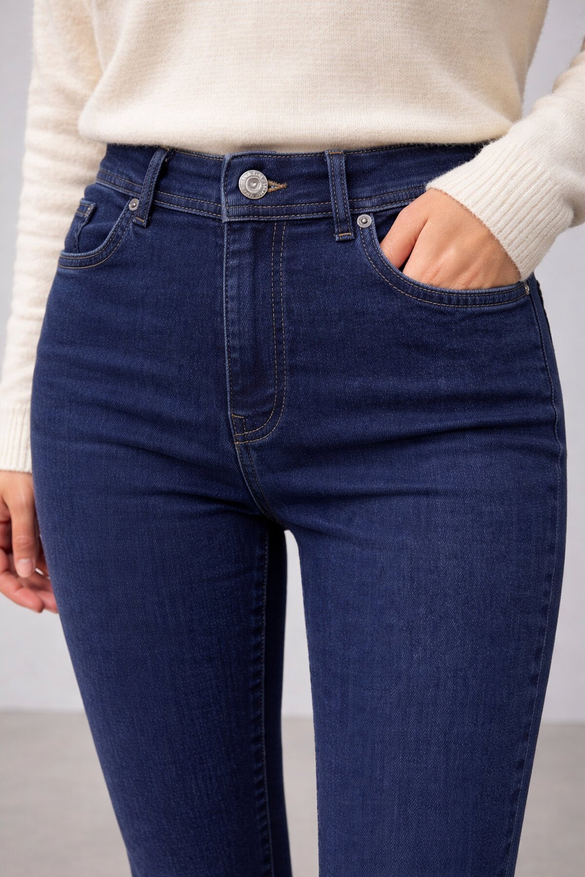 Lacivert Esnek Dar Paça Jean