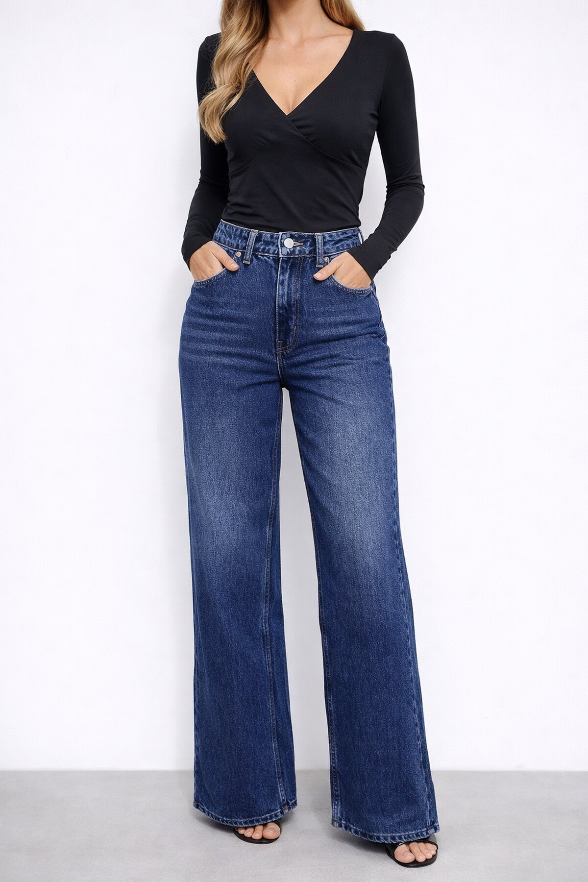 Lacivert İspanyol Paça Kadın Jean