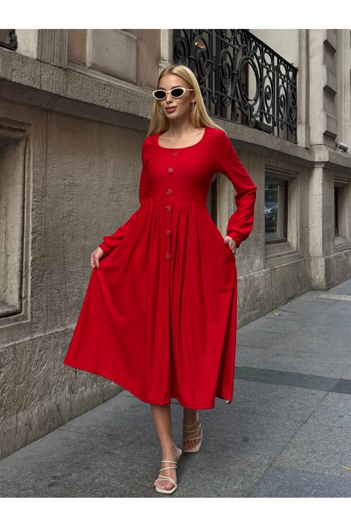 Ottoman Kumaş Düğme Detay Elbise Kırmızı