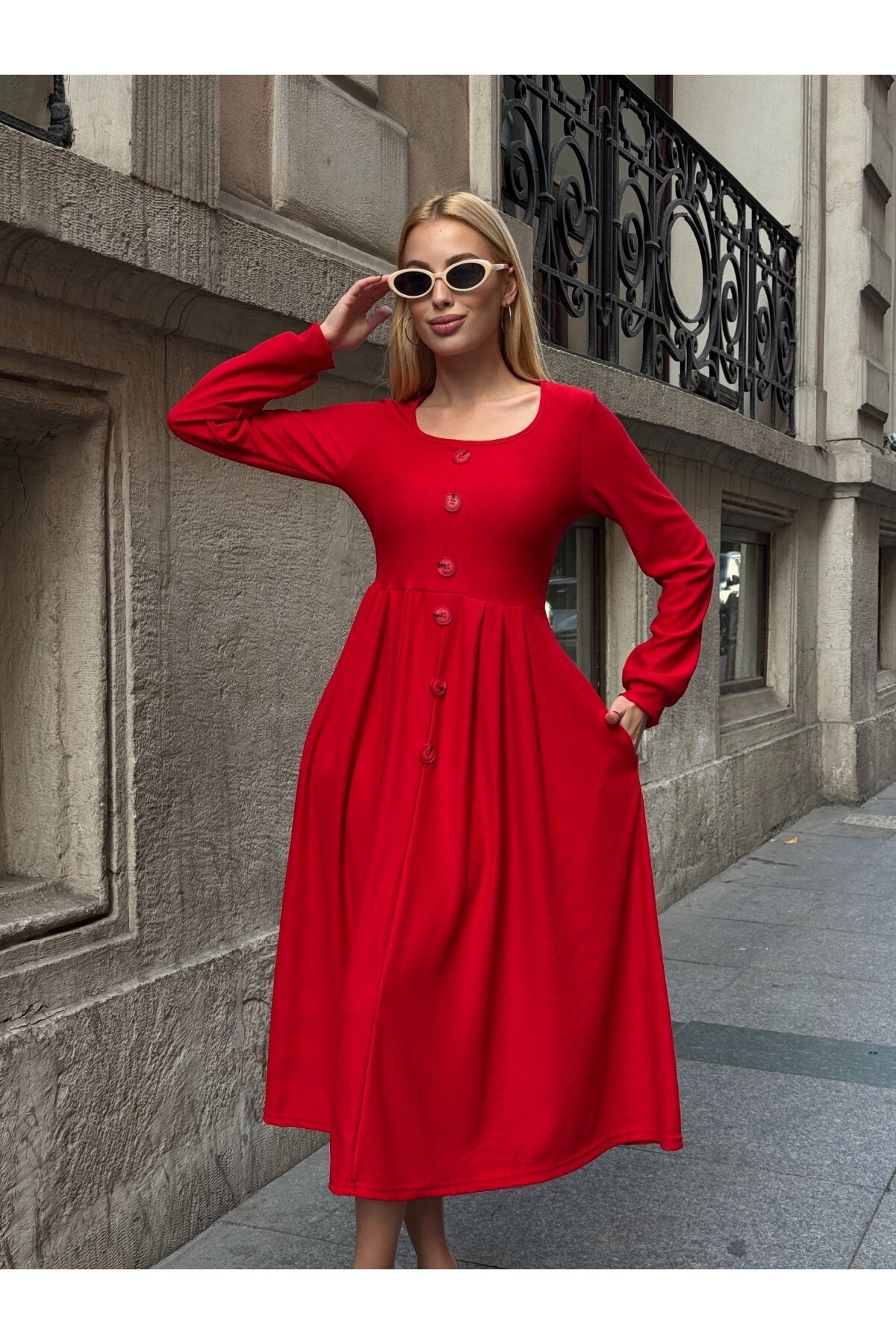 Ottoman Kumaş Düğme Detay Elbise Kırmızı