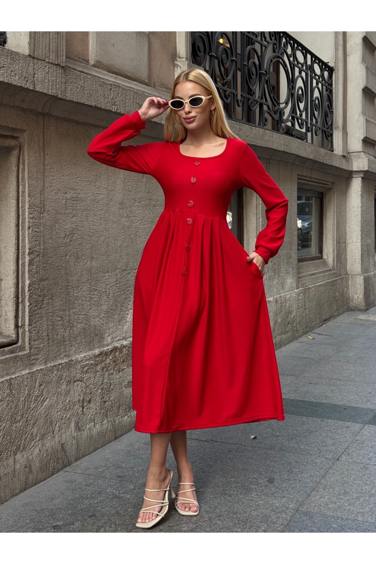 Ottoman Kumaş Düğme Detay Elbise Kırmızı
