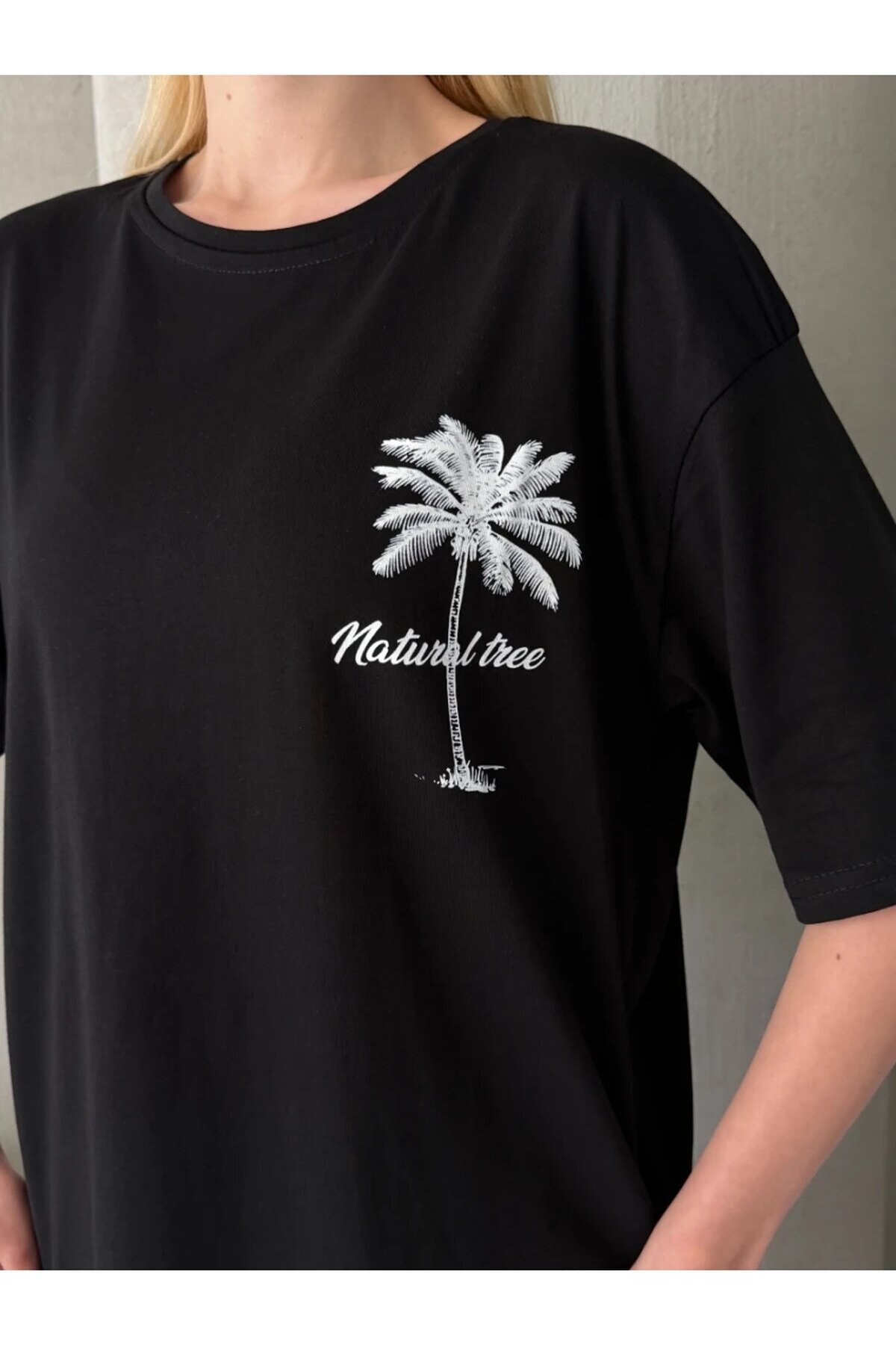 Palmiye Baskılı Sırt Baskı Detay Oversize Kadın Tişört - Siyah