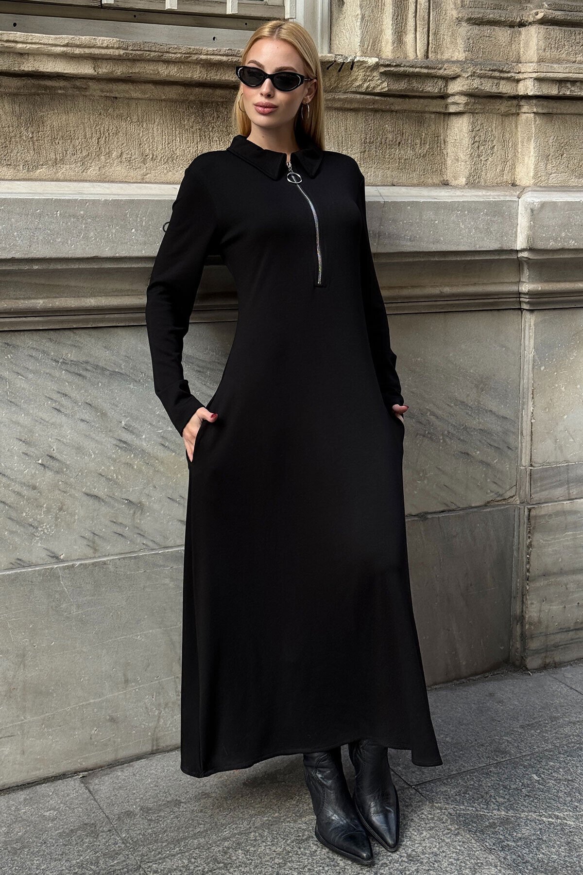 Polo Yaka Fermuarlı Çift Cep Rahat Kesim Elbise