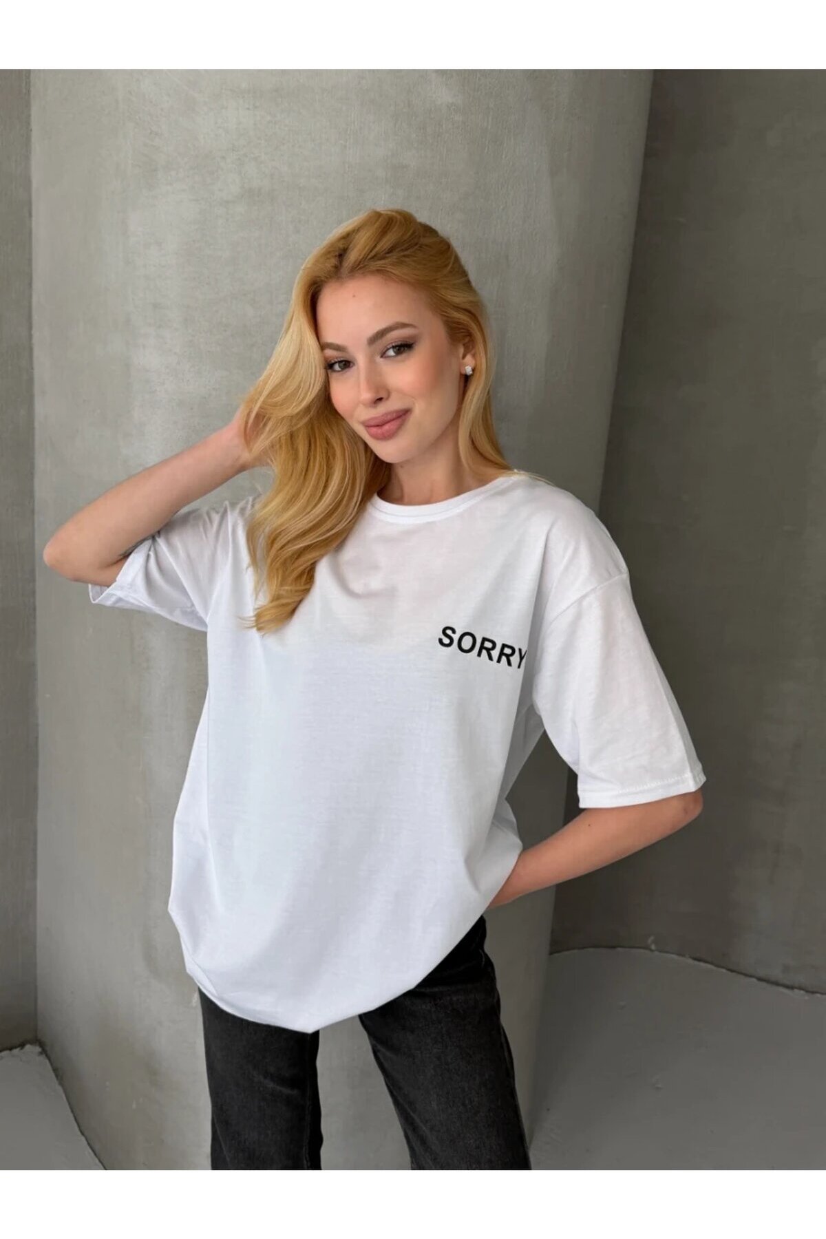 Sorry Yazılı Sırt Baskılı Oversize Kadın Tişört Beyaz