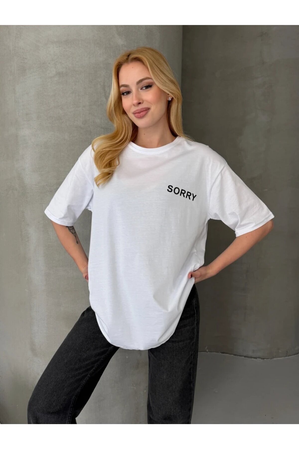 Sorry Yazılı Sırt Baskılı Oversize Kadın Tişört Beyaz