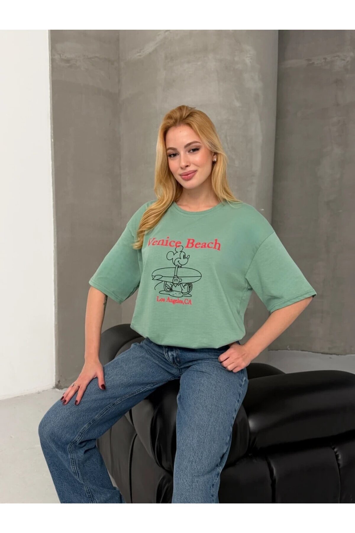 Venice Beach Baskılı Oversize Kadın Tişört – Mint Yeşil