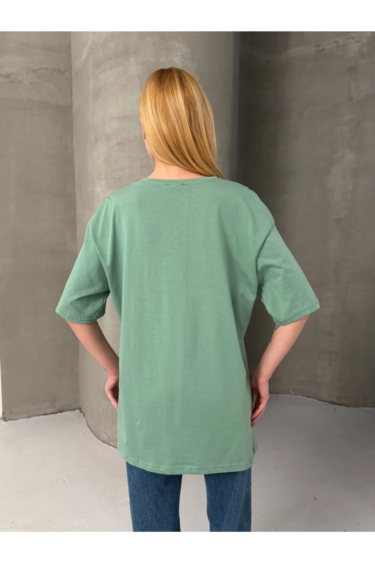 Venice Beach Baskılı Oversize Kadın Tişört – Mint Yeşil