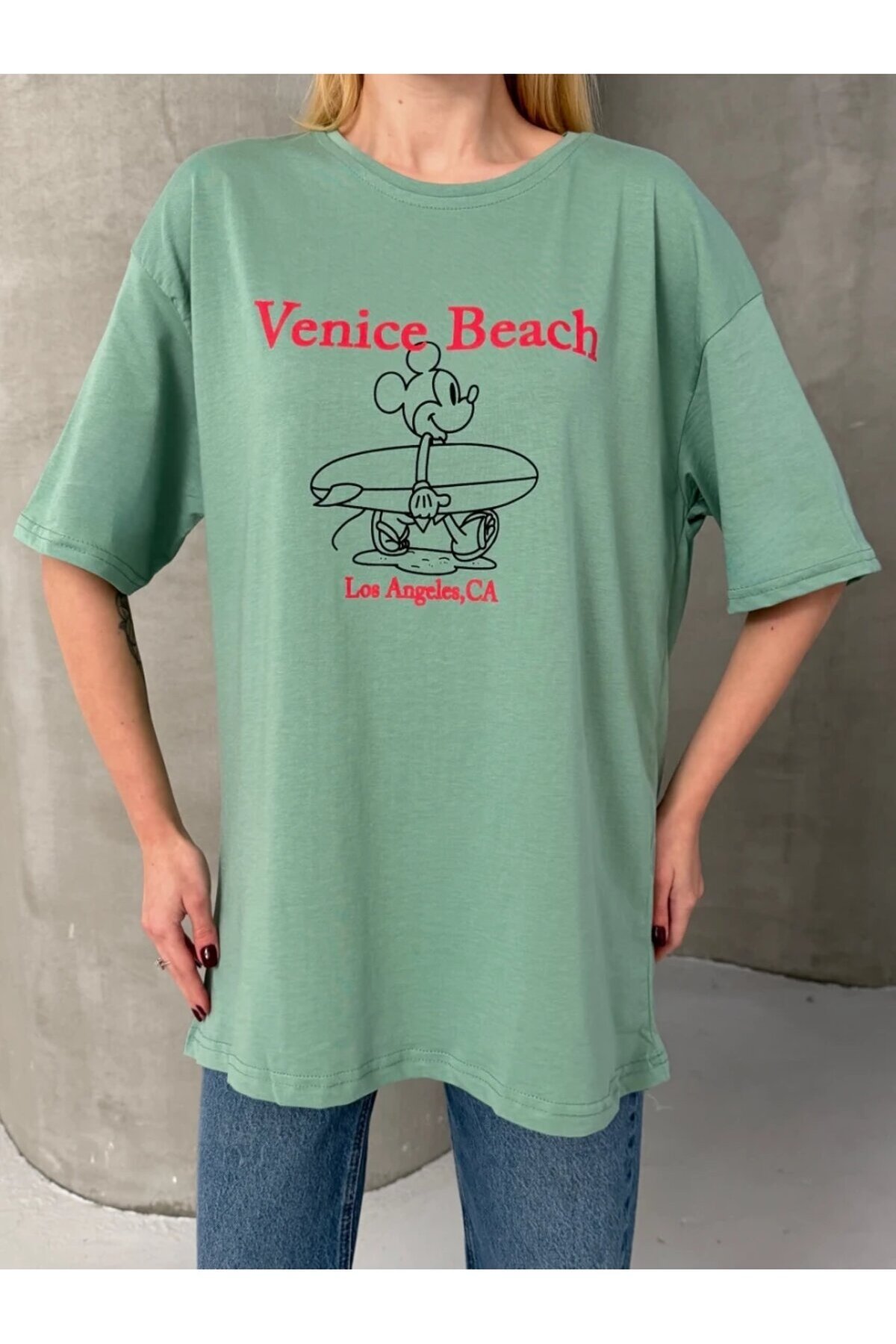Venice Beach Baskılı Oversize Kadın Tişört – Mint Yeşil