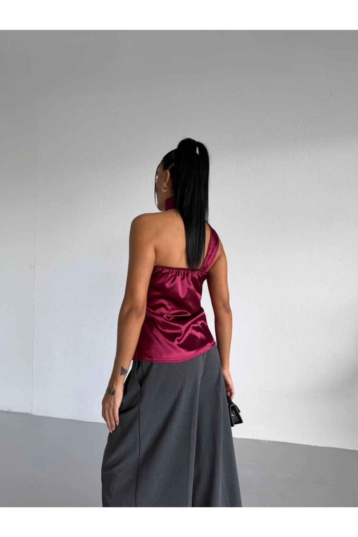 Yaka Detay Saten Bluz Bordo