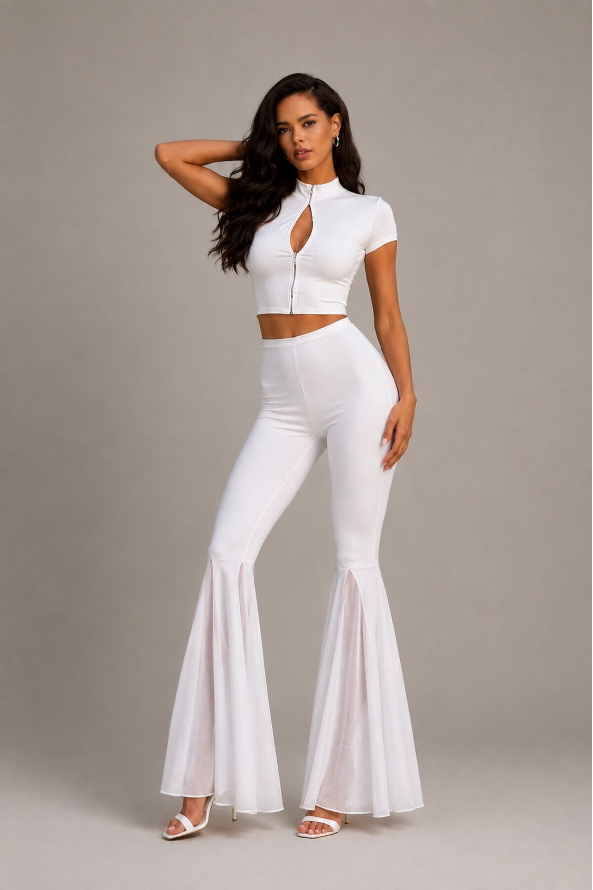Beyaz Crop Top & İspanyol Paça Pantolon Kadın 2li Takım