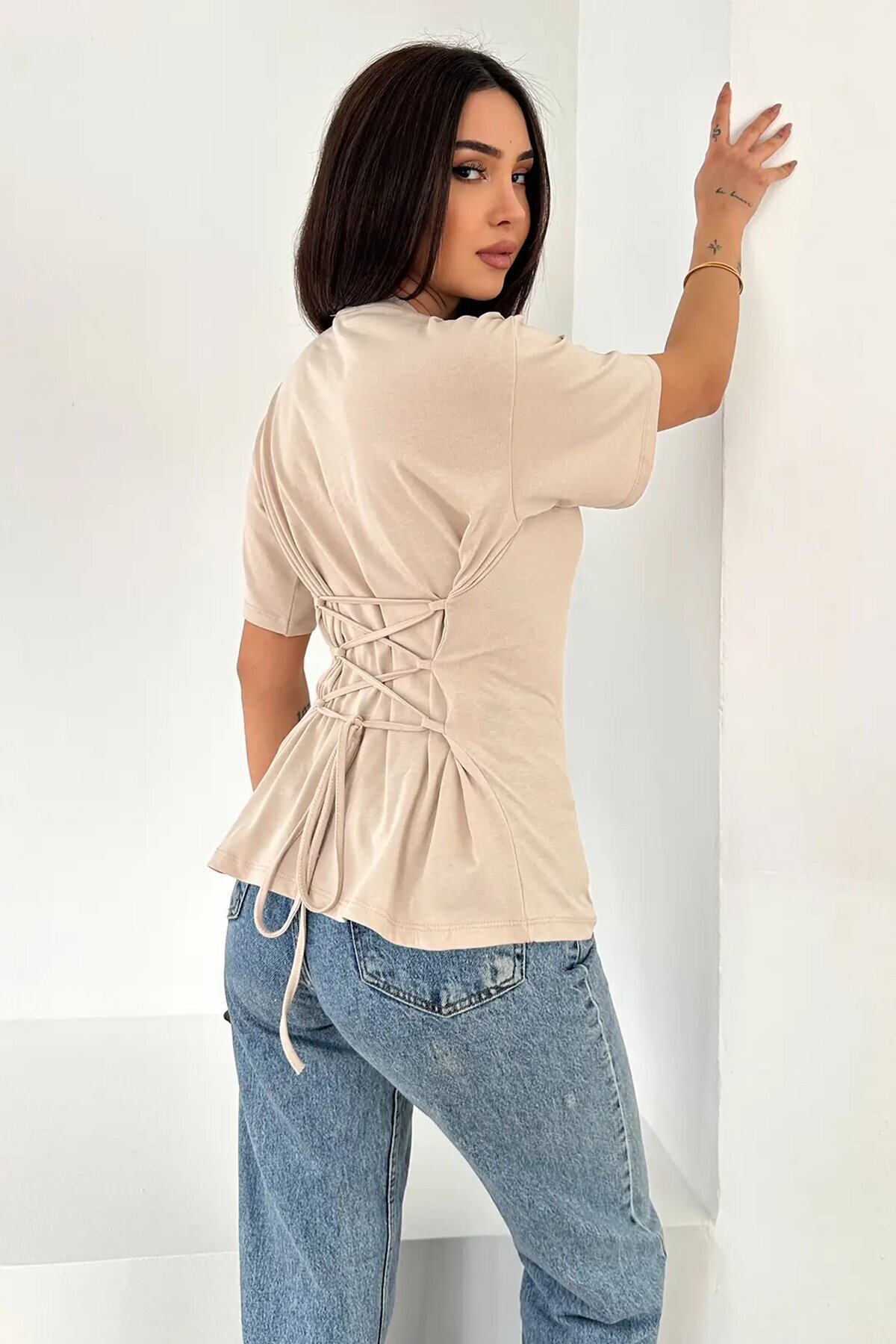 Bağlama Detaylı Kısa Kollu Tişört Bej