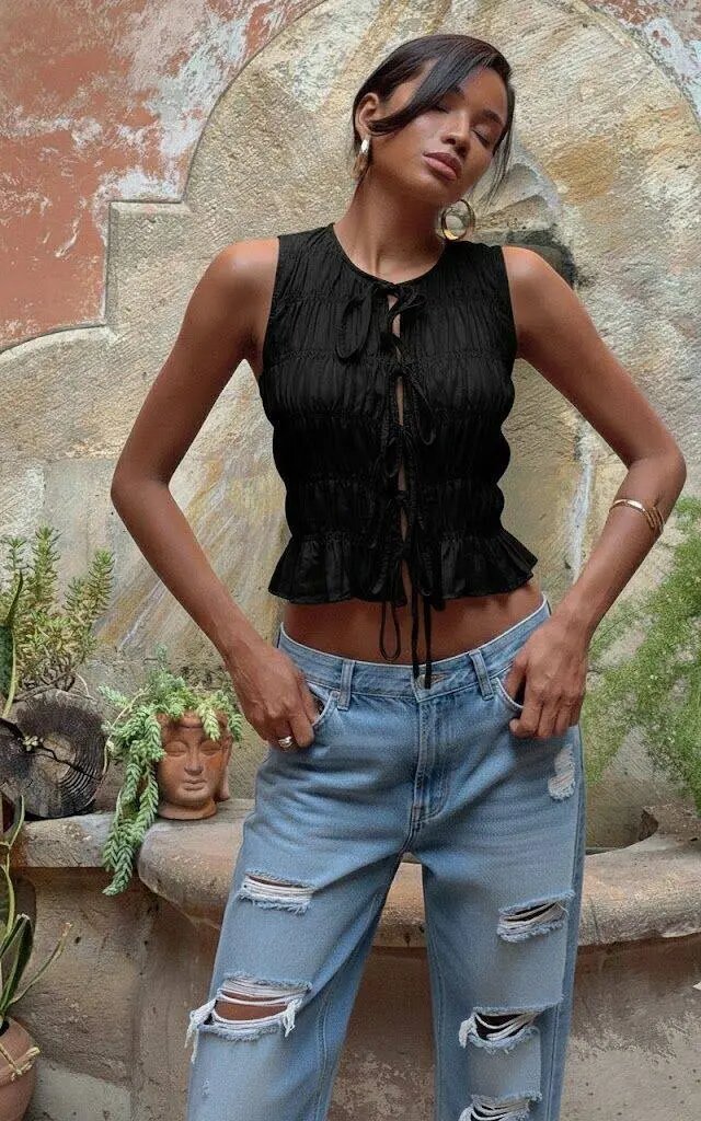 Beyaz Büzgülü Bağlamalı Crop Bluz Bohem Şık Gipe Detaylı