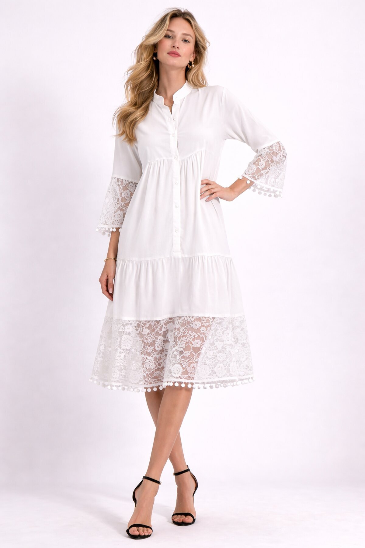 Beyaz Hakim Yaka Düğmeli Tül Detaylı Viskon Elbise