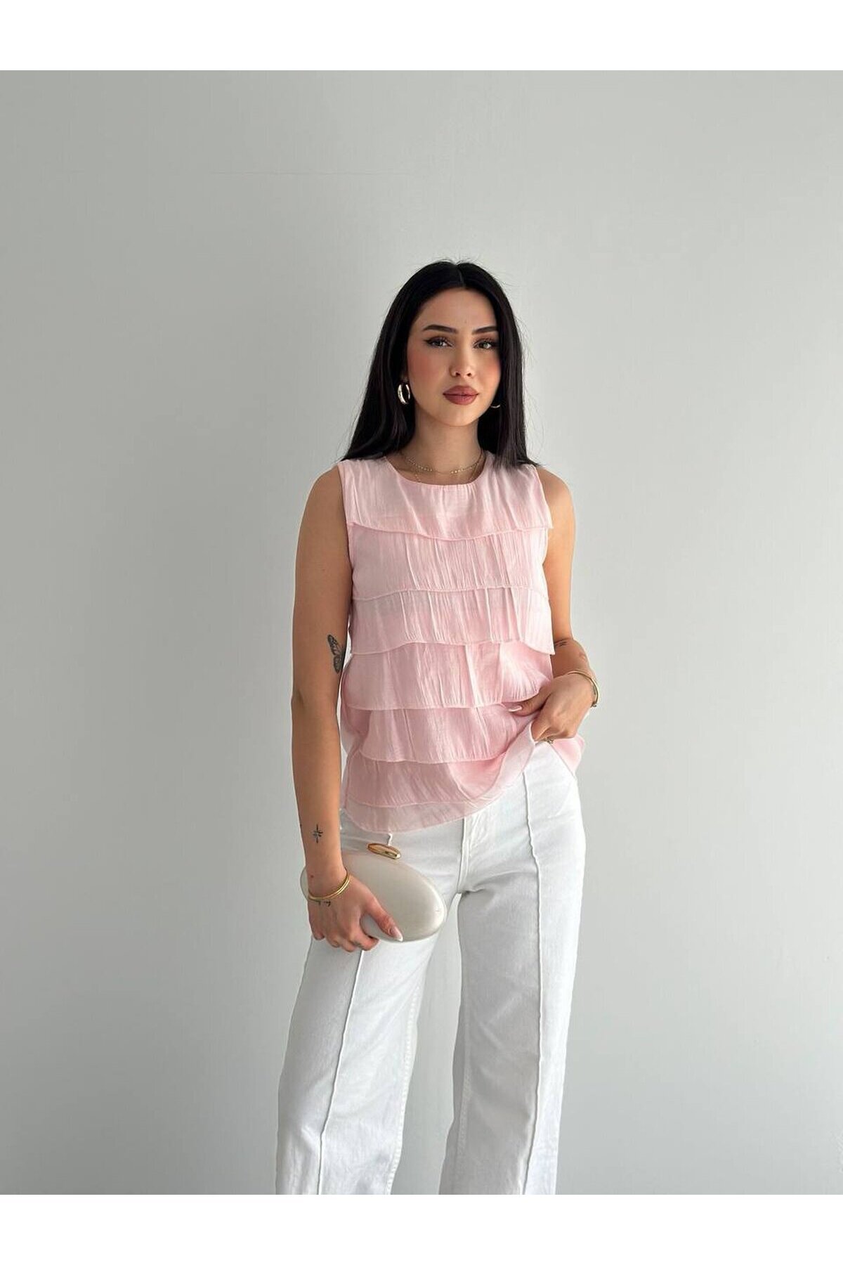 Kat Kat Fırfırlı Kolsuz Bluz – Şık & Feminen Yazlık Kadın Üst