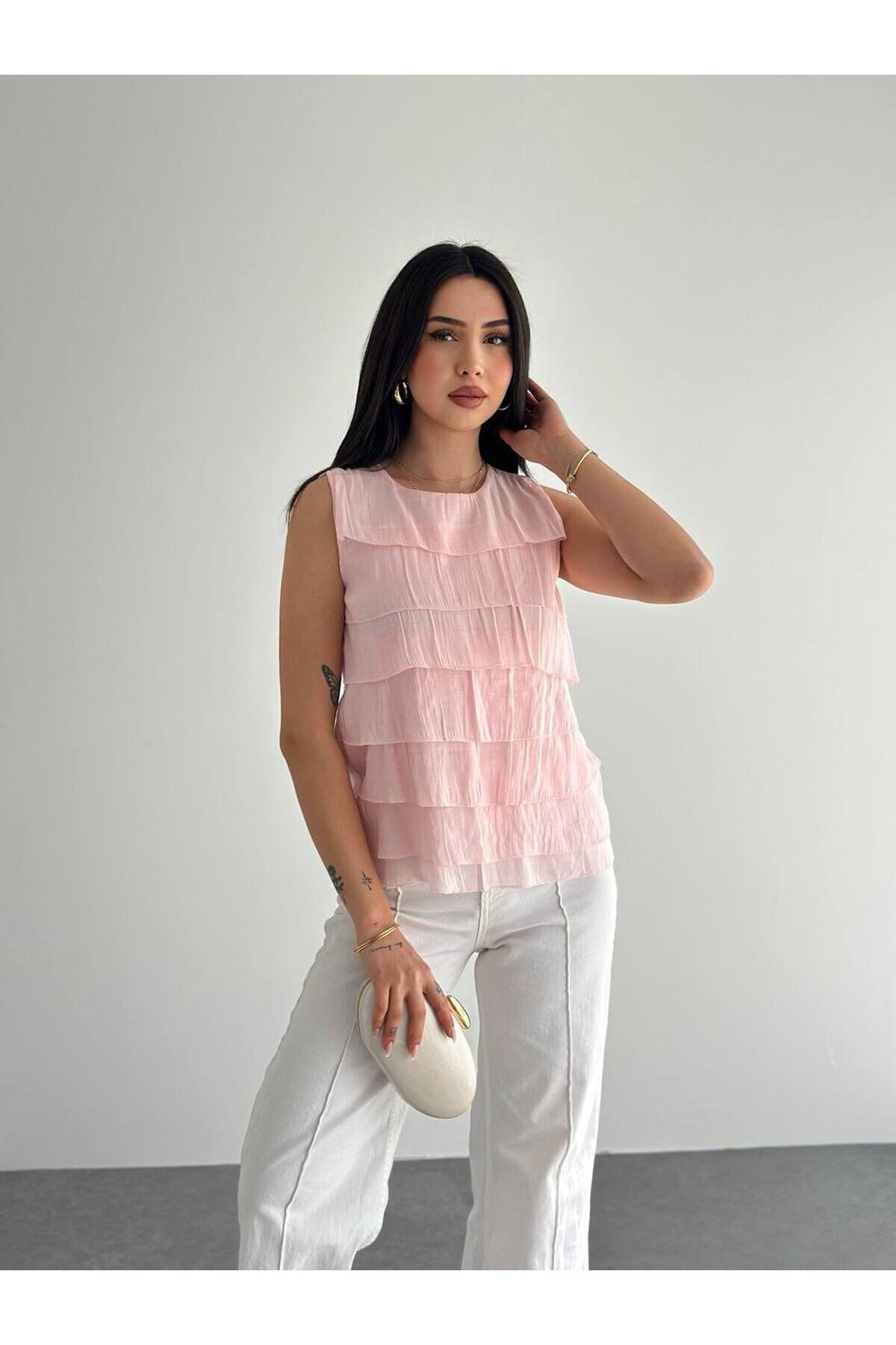 Kat Kat Fırfırlı Kolsuz Bluz – Şık & Feminen Yazlık Kadın Üst