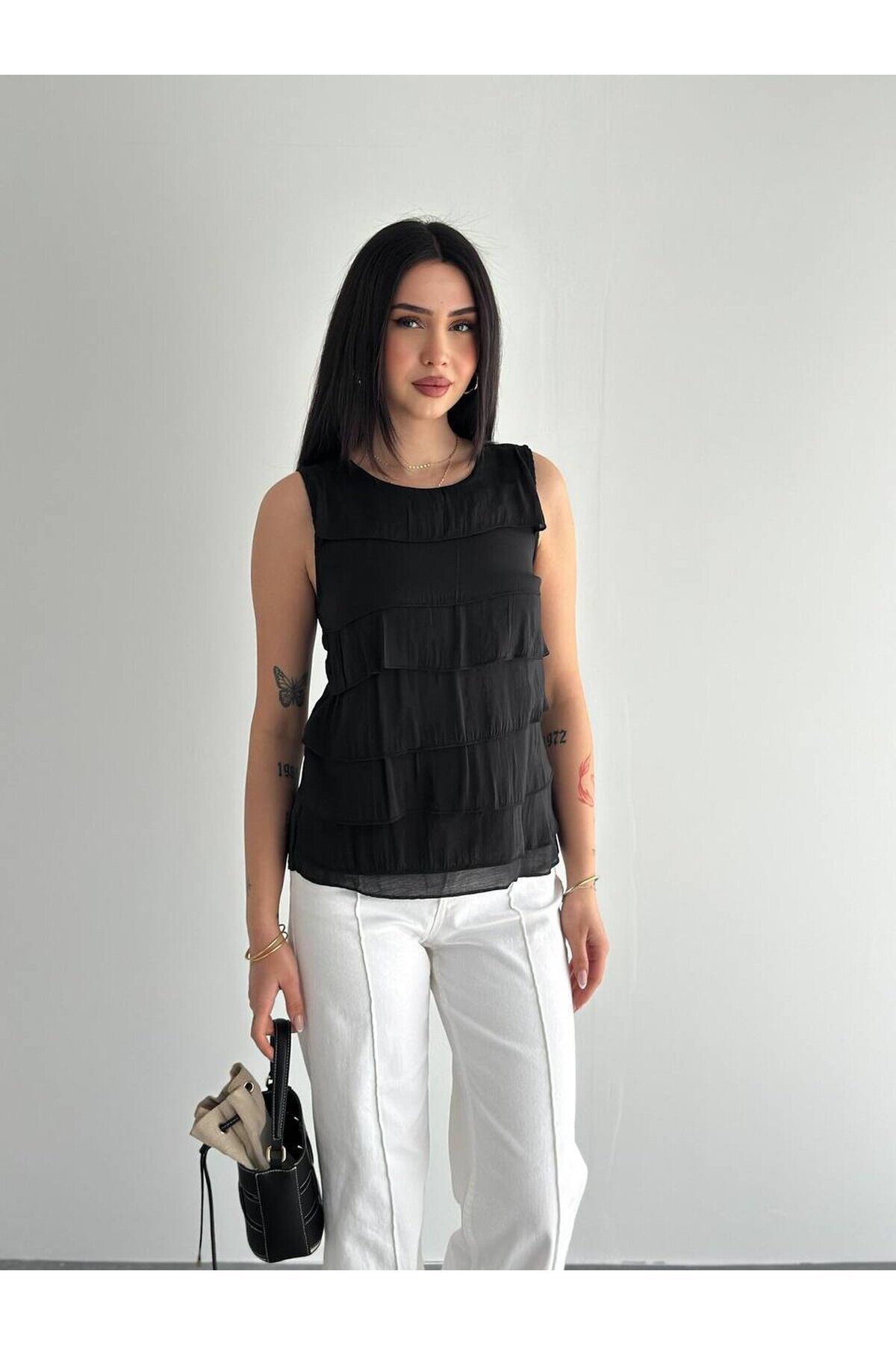 Kat Kat Fırfırlı Kolsuz Bluz – Şık & Feminen Yazlık Kadın Üst