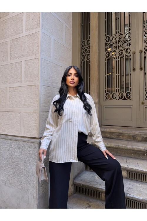 Çizgili Tek Cep Detay Gömlek