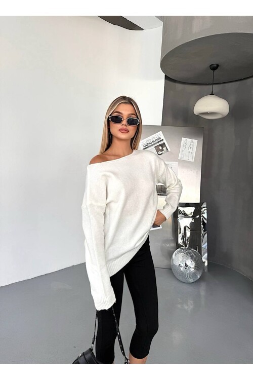 Düşük Omuz Triko Kazak