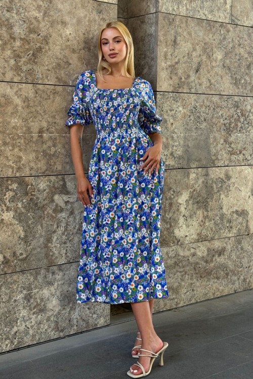 Kare Yaka Beli Gipeli Çiçek Desenli Elbise Mavi