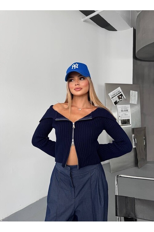 Madonna Yaka Çift Fermuarlı Triko